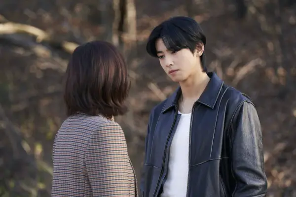 Kwon Seon Yool’S Kindness In “Wonderful World”: Sacrificing Dreams For His Mother