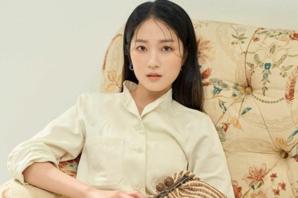 Kim Hye Yoon Signs Exclusive Deal With Artist Company