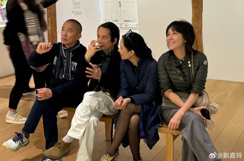 Tony Leung (First From Left), Carina Lau (First From Right) And Husband And Wife Director Chen Yingxiong And Chen'S Daughter Yanxi Admire Picasso'S Famous Paintings In Paris. ...