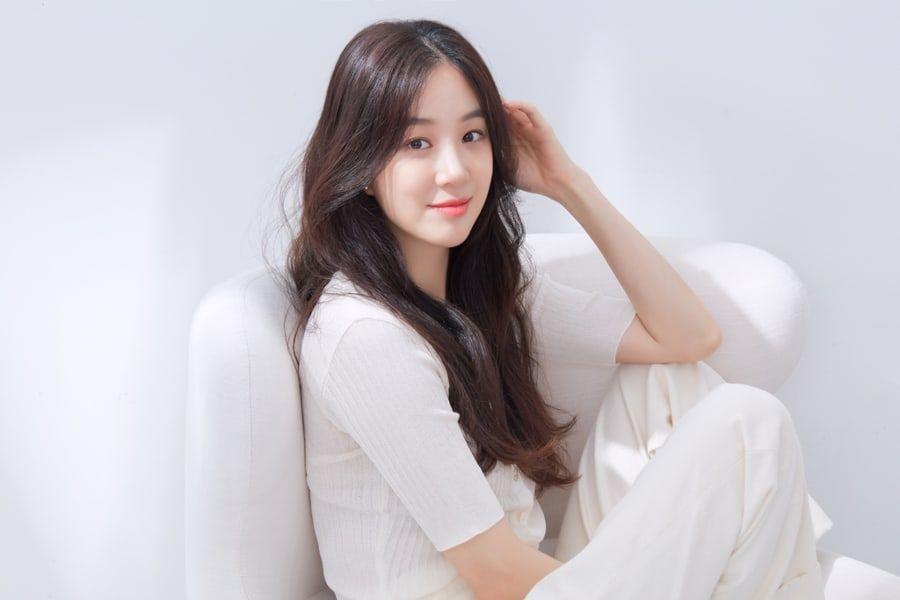 Jung Ryeo Won In Talks To Star In New Drama About A Married Couple