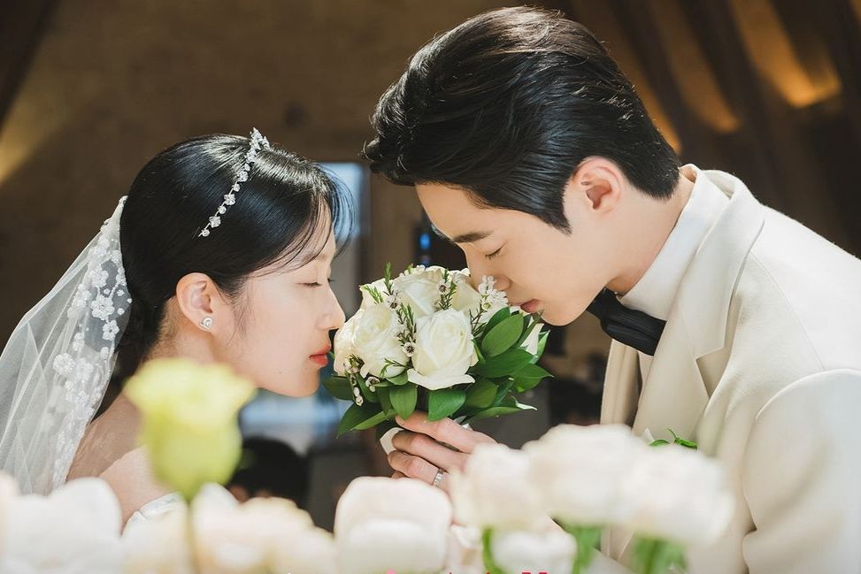 Im Sol and Ryu Sun Jae's wedding scene