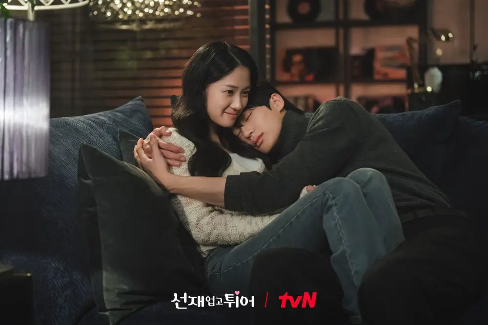 In An Arranged Marriage, Kim Hye Yoon Considers Byeon Woo Seok Like Her Older Brother