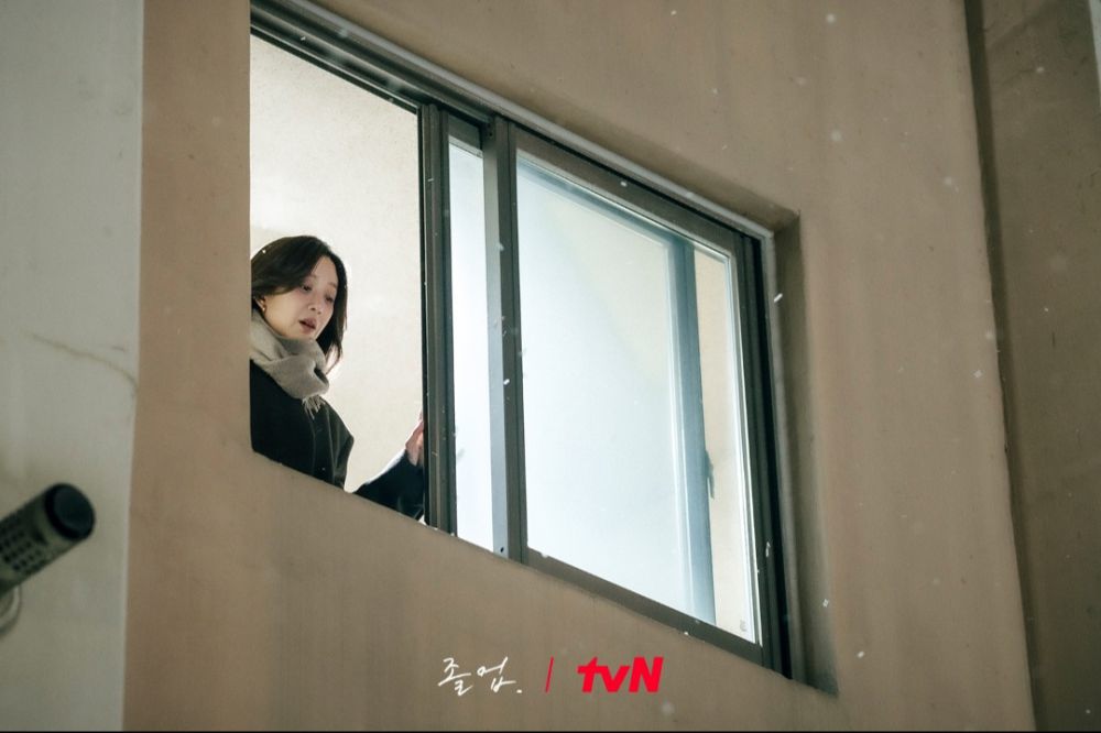 Jung Ryeo Won In The Midnight Romance In Hagwon