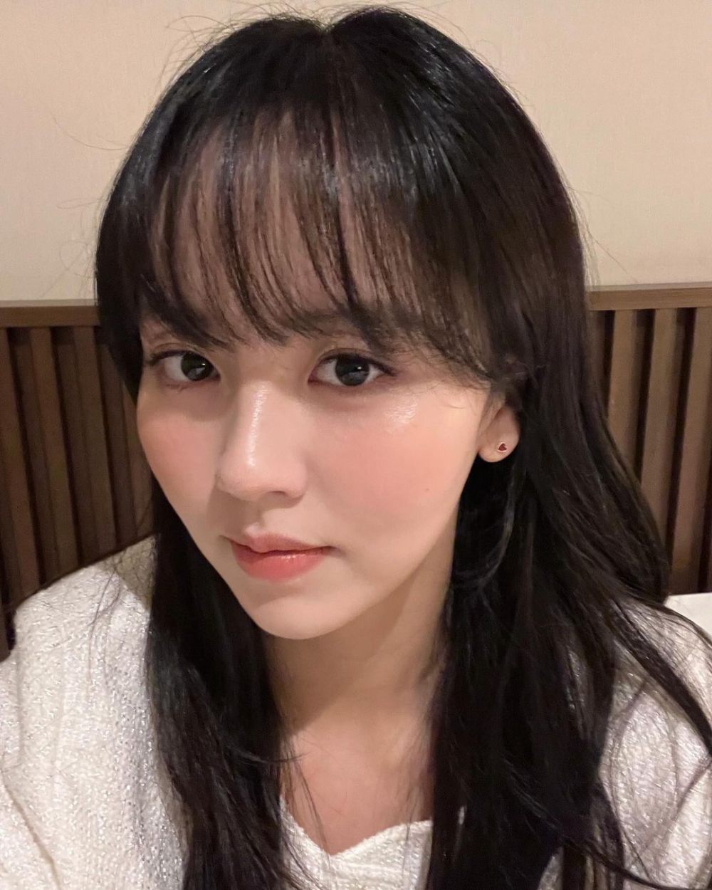 portrait of Kim So Hyun (instagram.com/wow_kimsohyun)