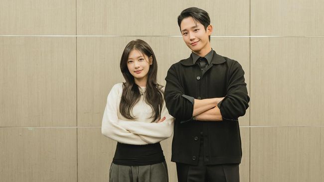 Jung So Min Reveals Jung Hae In’s Quirky Habit When He’s Scared